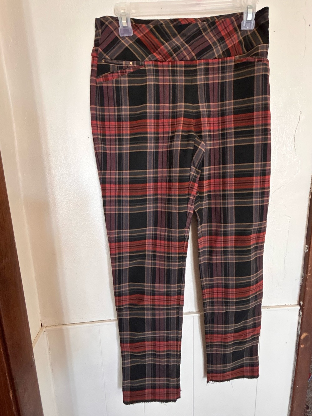 Attyre Red and Black Plaid Stretchy Pants Size Women’s 4